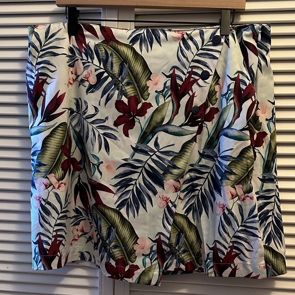 Lady Hagen Floral Print Skirt with Tropical Design